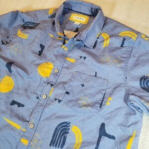 32 Bar Blues Men's XL Blue Linen Blend Bweebida Bobbida Print Hawaiian Shirt